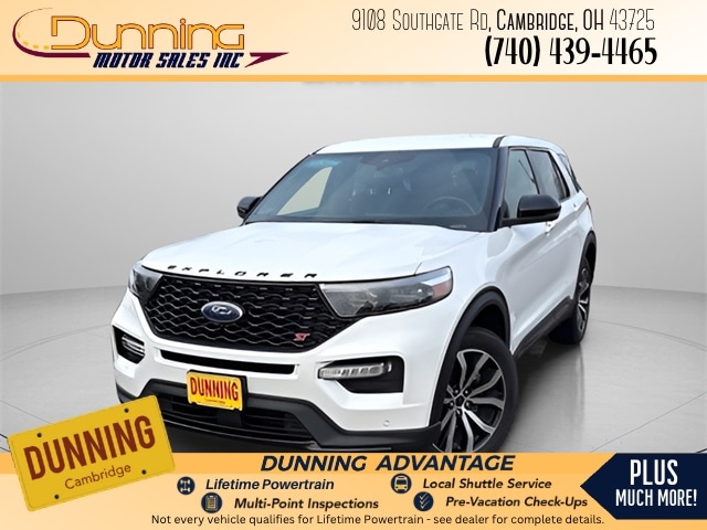 2022 Ford Explorer ST's photo