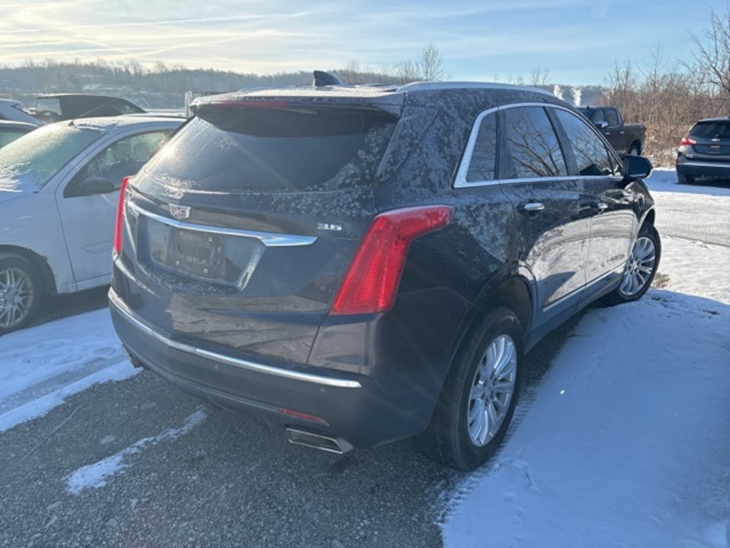 Used 2017 CADILLAC XT5 Base SUV