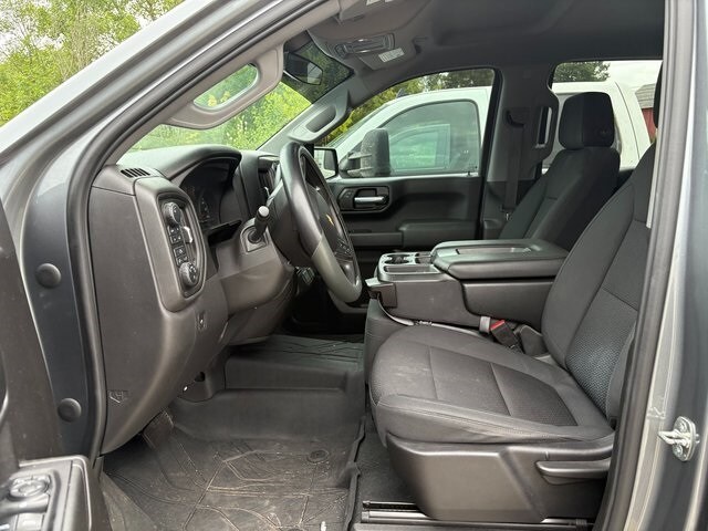 2021 Chevrolet Silverado 1500 Custom photo 3