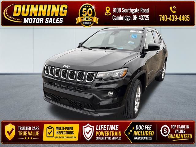 2023 Jeep Compass Latitude Lux 4X4's photo