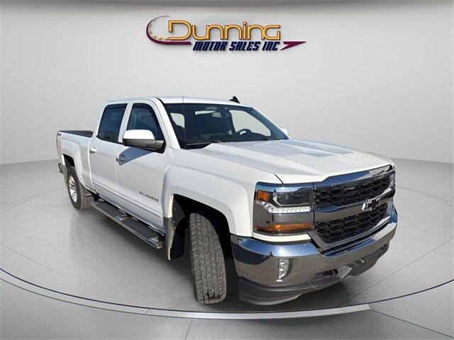 2018 Chevrolet Silverado 1500 LT photo 3