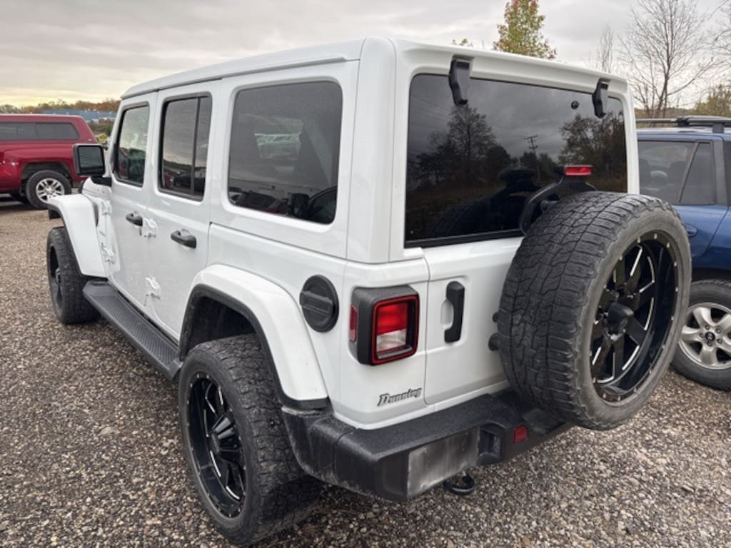 Used 2021 Jeep Wrangler Unlimited Sahara SUV