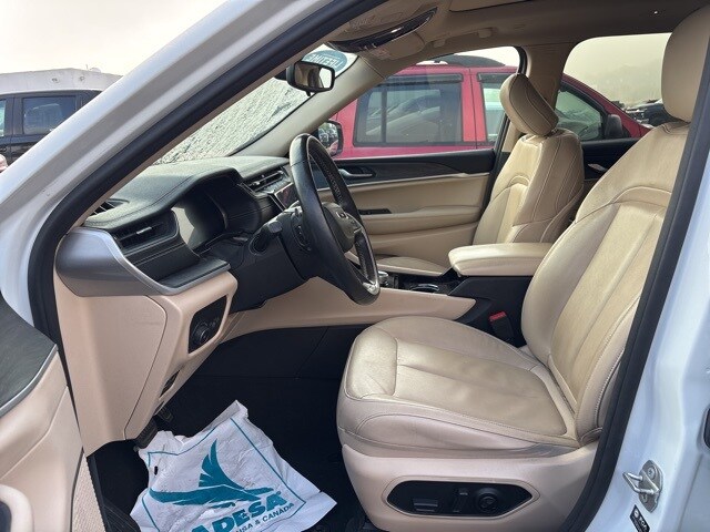 2022 Jeep Grand Cherokee Limited photo 4
