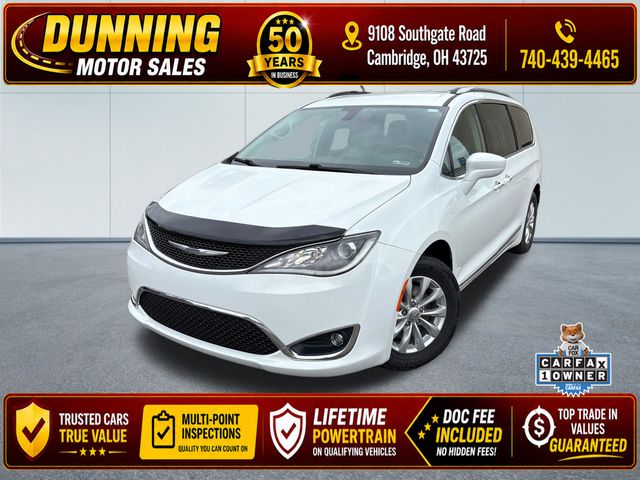 2018 Chrysler Pacifica Touring L Plus's photo