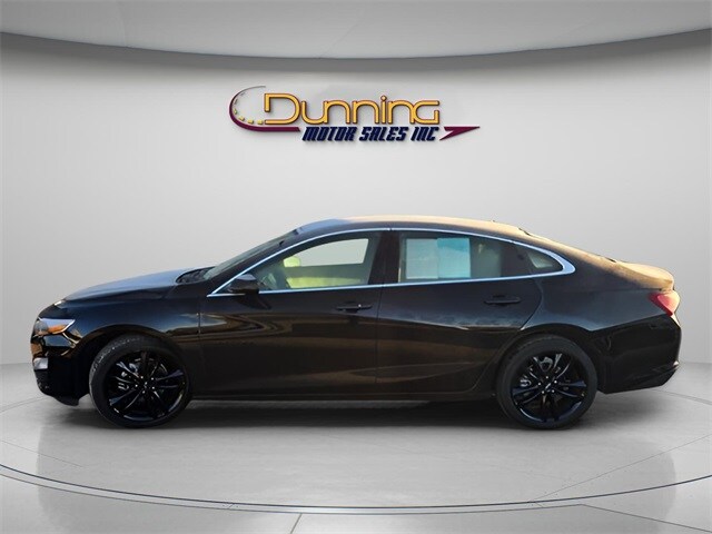 2024 Chevrolet Malibu 1LT photo 3