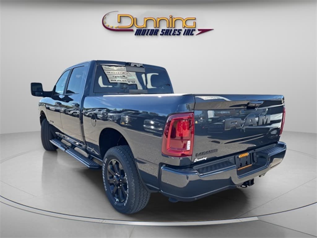 New 2026 Ram 3500 LARAMIE CREW CAB 4X4 6'4 BOX Pickup