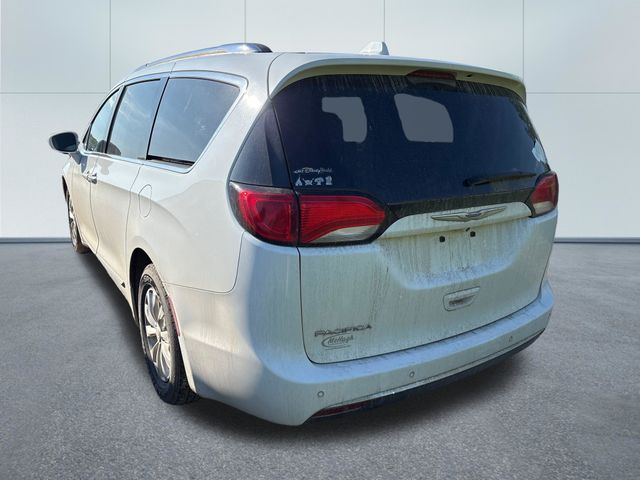 2C4RC1EG5JR227945