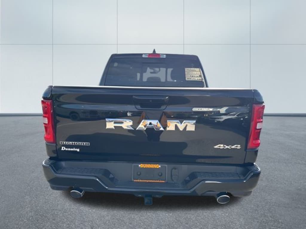 New 2026 Ram 1500 BIG HORN CREW CAB 4X4 5'7 BOX Pickup