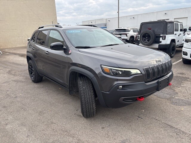 2022 Jeep Cherokee Trailhawk photo 3