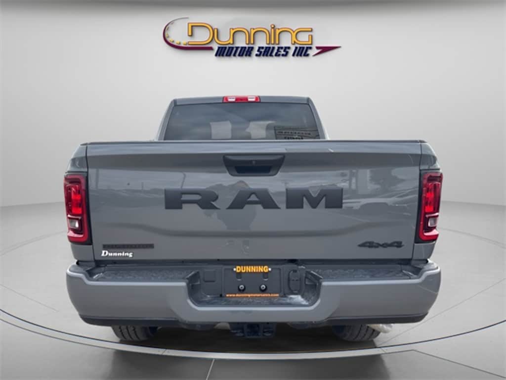 New 2026 Ram 2500 BIG HORN CREW CAB 4X4 6'4 BOX Pickup