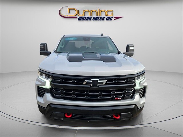 2022 Chevrolet Silverado 1500 LT Trail Boss photo 2