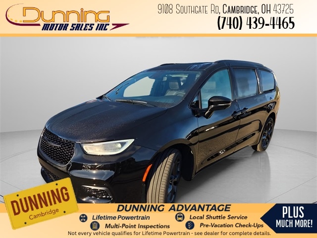 2026 Chrysler Pacifica Select's photo