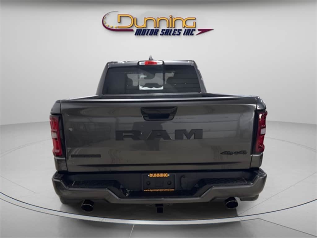 New 2026 Ram 1500 BIG HORN CREW CAB 4X4 5'7 BOX Pickup