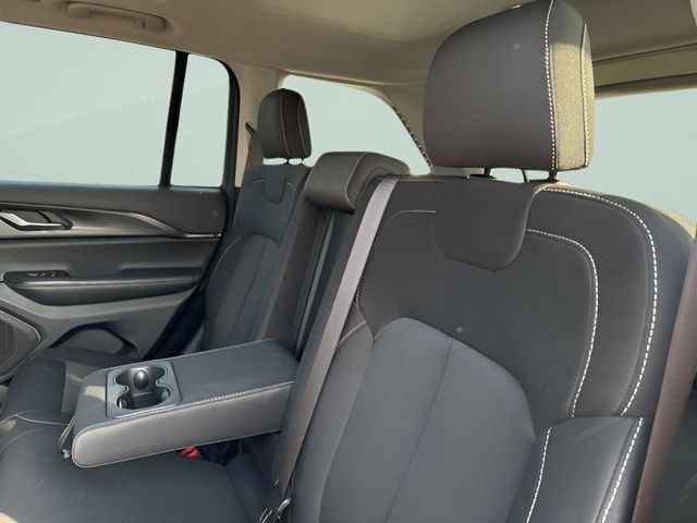 2023 Jeep Grand Cherokee Laredo - Photo 23