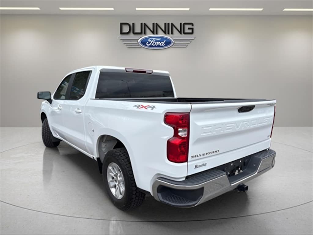 Used 2024 Chevrolet Silverado 1500 LT w/1LT Truck Crew Cab