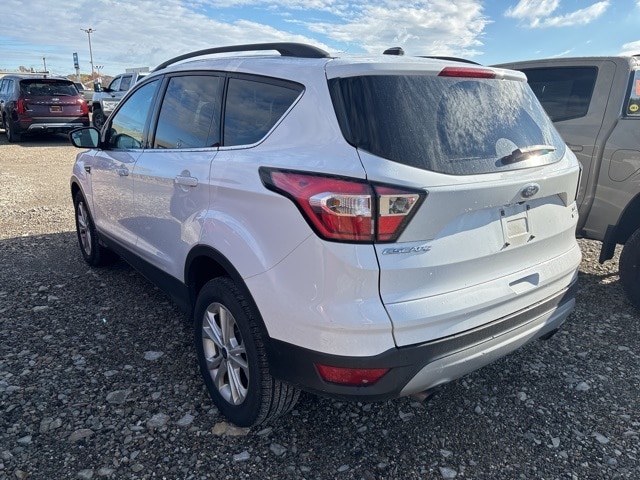 Used 2018 Ford Escape SE with VIN 1FMCU9GDXJUD42270 for sale in Cambridge, OH