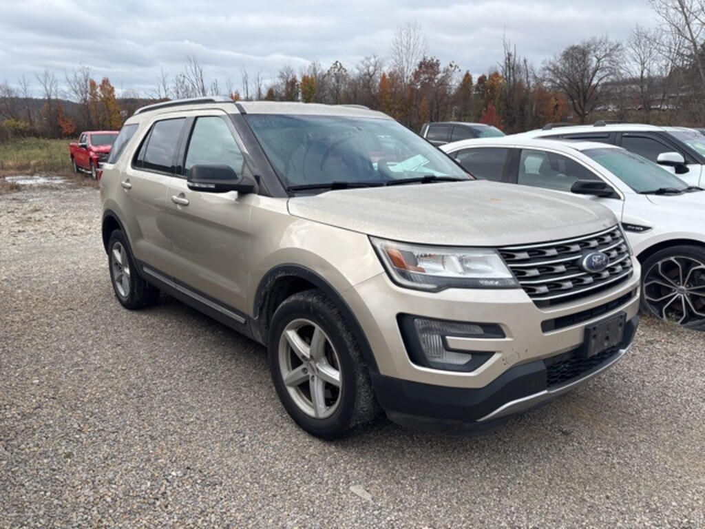 Used 2017 Ford Explorer XLT SUV