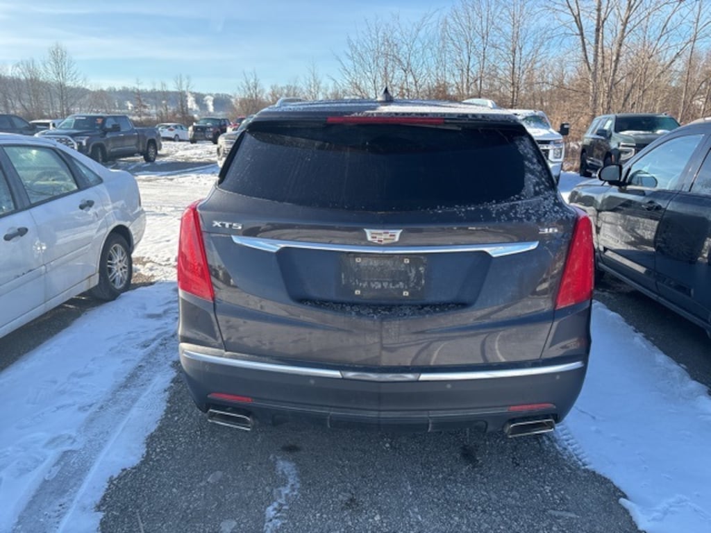 Used 2017 CADILLAC XT5 Base SUV
