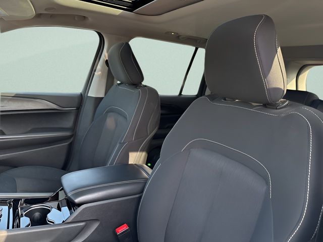 2023 Jeep Grand Cherokee Laredo - Photo 8