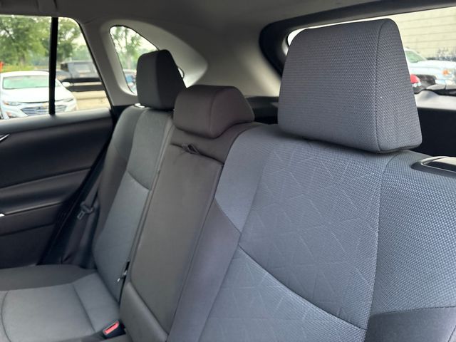 2024 Toyota RAV4 XLE - Photo 20