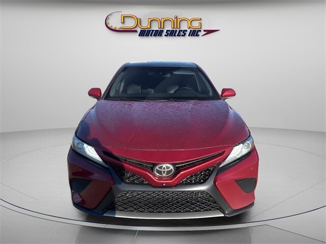 2018 Toyota Camry XLE V6 photo 2
