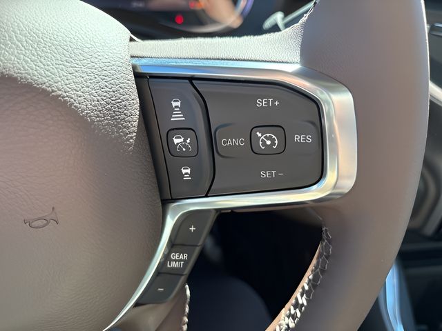 2026 RAM 3500 Laramie - Photo 12