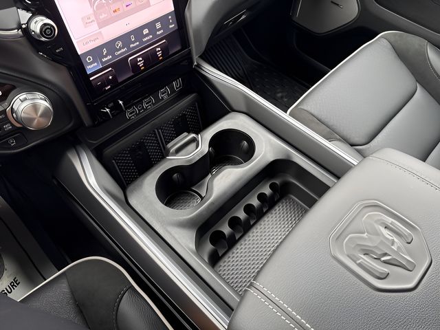 2026 RAM 1500 Laramie - Photo 19