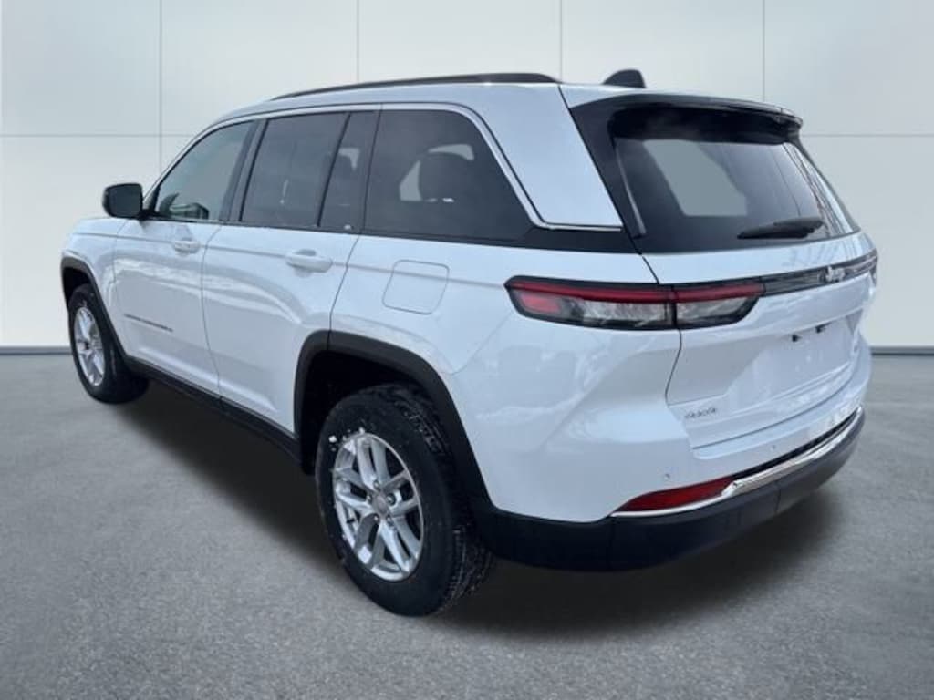 Used 2025 Jeep Grand Cherokee Laredo X SUV