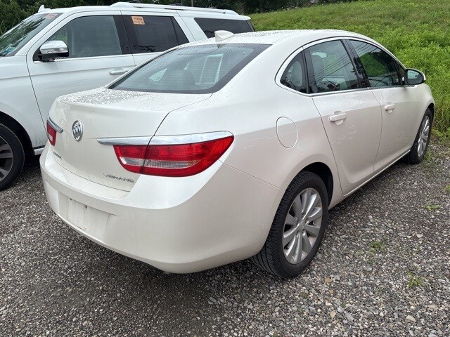 2016 Buick Verano Base photo 3