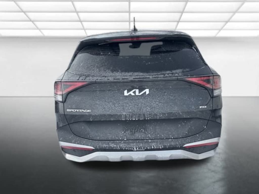 Used 2024 Kia Sportage LX SUV