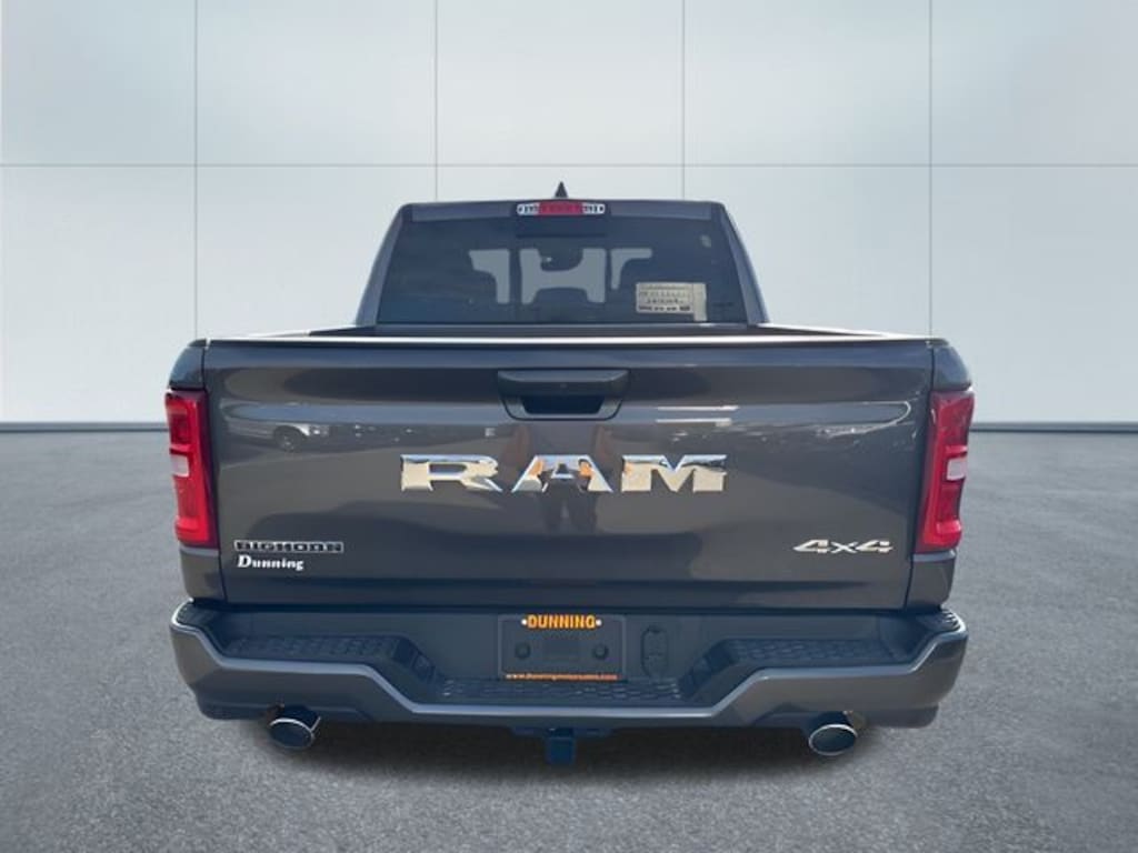 New 2026 Ram 1500 BIG HORN CREW CAB 4X4 5'7 BOX Pickup