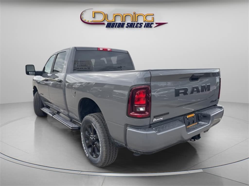 New 2026 Ram 2500 BIG HORN CREW CAB 4X4 6'4 BOX Pickup