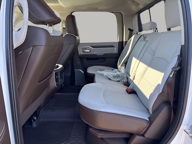 2026 RAM 3500 Laramie - Photo 23