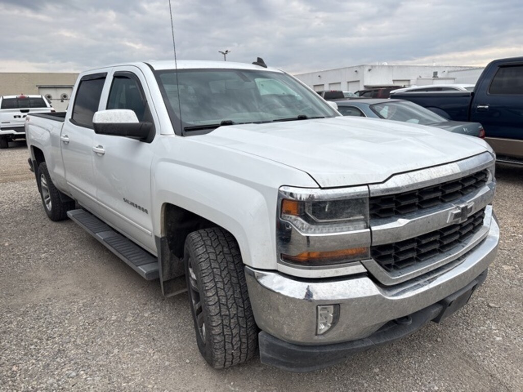 Used 2018 Chevrolet Silverado 1500 LT Truck Crew Cab