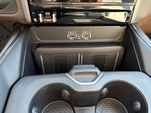 2026 RAM 3500 Laramie - Photo 20