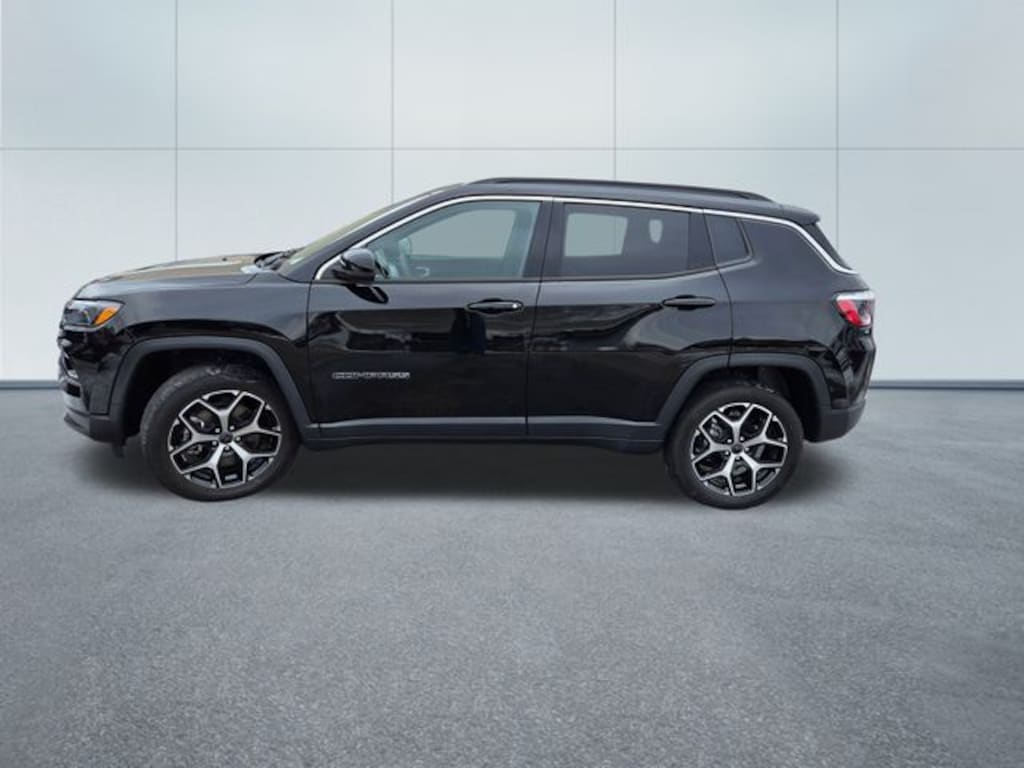 Used 2025 Jeep Compass Limited SUV