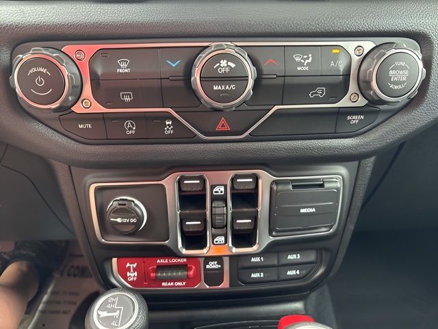 2025 Jeep Wrangler 4-Door Willys - Photo 19