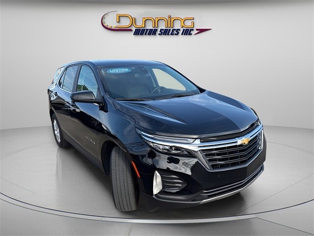 2024 Chevrolet Equinox LT photo 3