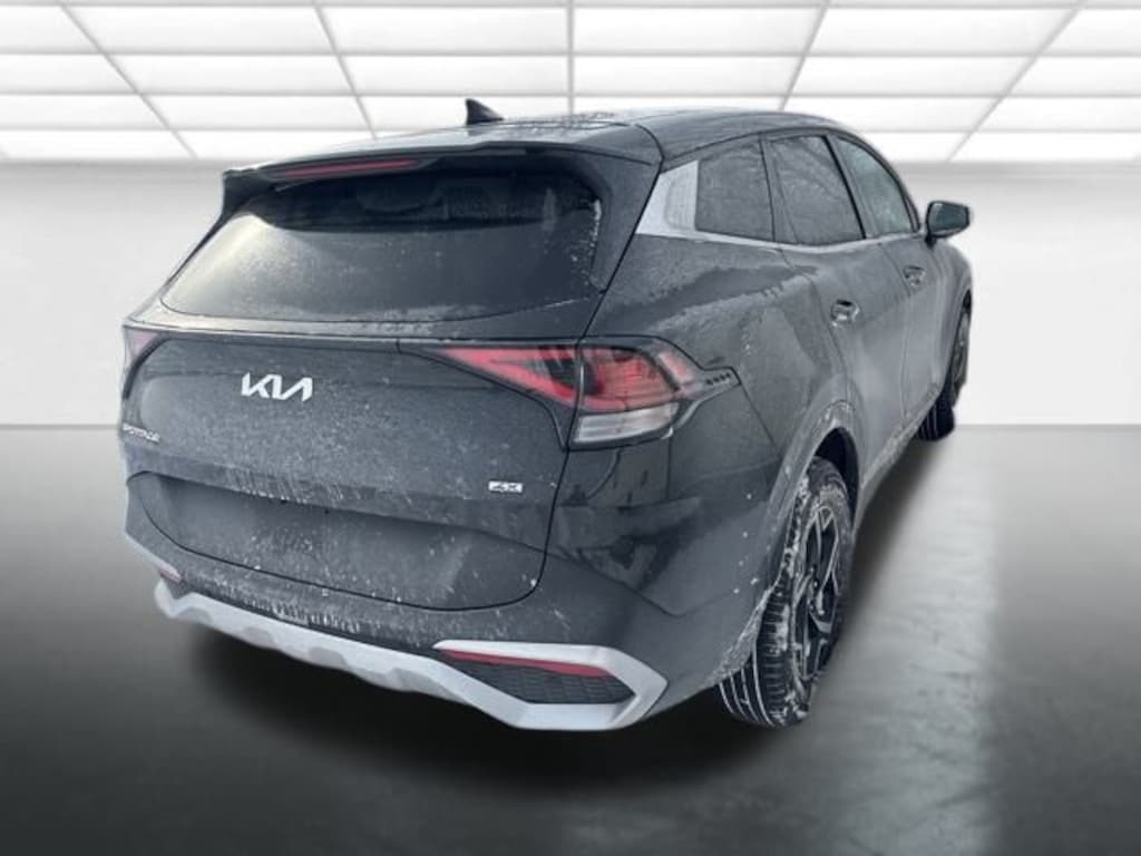 Used 2024 Kia Sportage LX SUV