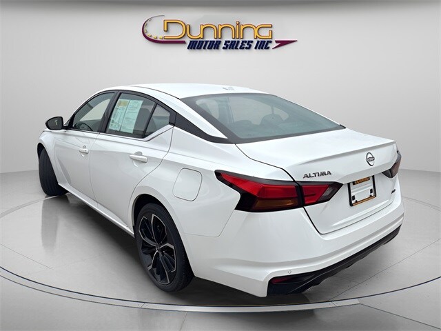 2024 Nissan Altima 2.5 SR photo 2