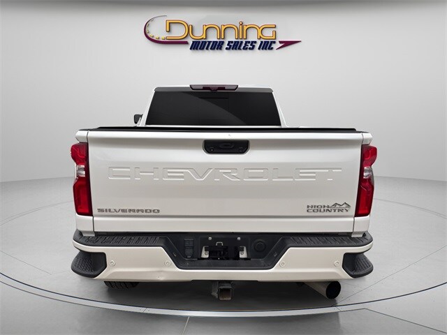 2022 Chevrolet Silverado 3500HD High Country photo 3