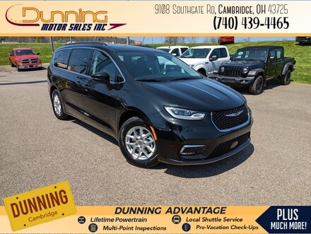 New 2022 Chrysler Pacifica TOURING L Passenger Van for sale or lease in Cambridge, OH