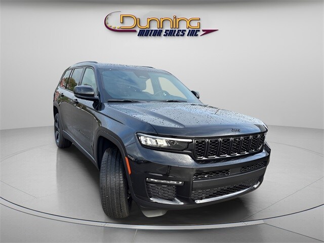 2025 Jeep Grand Cherokee Limited photo 3
