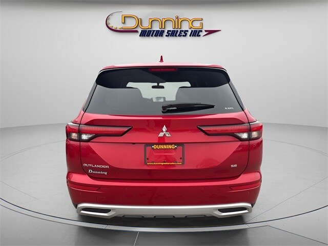 2024 Mitsubishi Outlander SE Ralliart photo 3