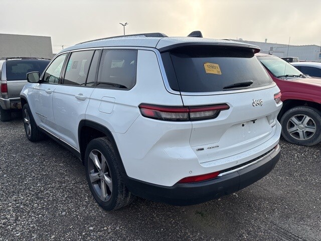 2022 Jeep Grand Cherokee Limited photo 2