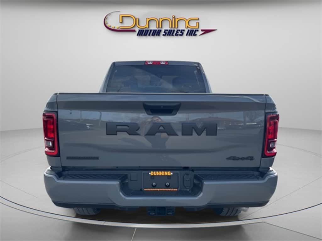 New 2026 Ram 2500 BIG HORN CREW CAB 4X4 6'4 BOX Pickup