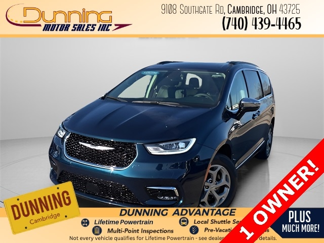 2023 Chrysler Pacifica Limited's photo