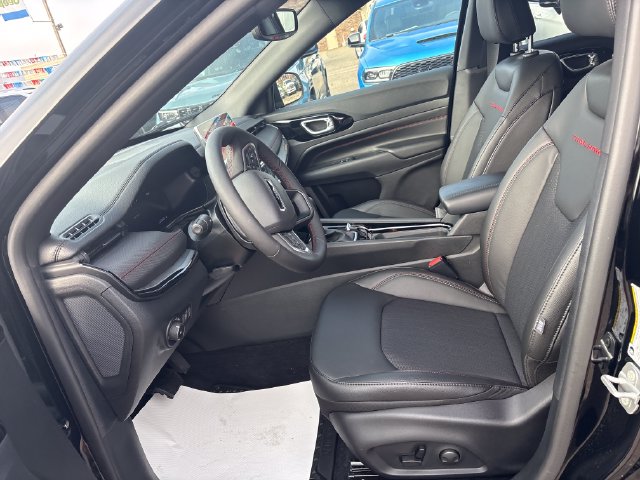 2026 Jeep Compass Trailhawk - Photo 8