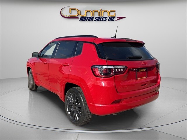 2023 Jeep Compass Limited photo 2