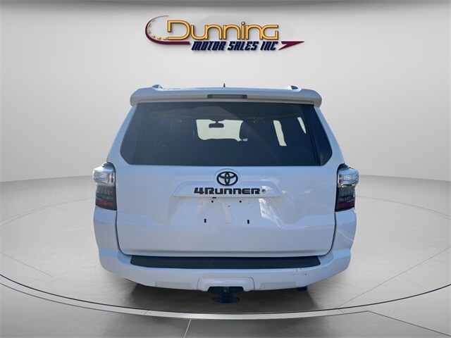 2014 Toyota 4Runner Limited photo 2